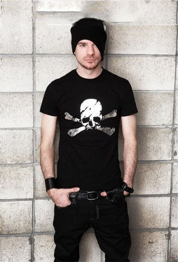 Fashion Men's Short Sleeve Casual design T-shirt Skulls and Bones printing Various color
