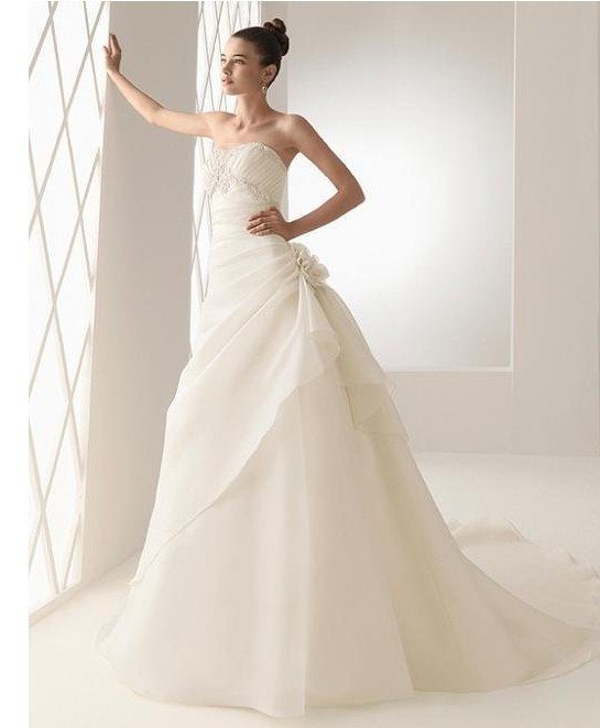 Tiered Halter Chic & Modern Ruffle Ruched Mermaid Bride Dresses