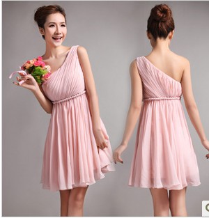 Short Modern Chiffon Bridesmaid Dress With Fashion Desgin