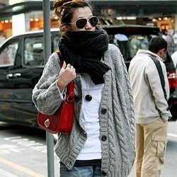Custom-made Women's Woolen Sleeves Length Sweater Knited