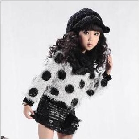 New Design Fashional Girl's Loose Style Dot Decorative Plush T-shirt